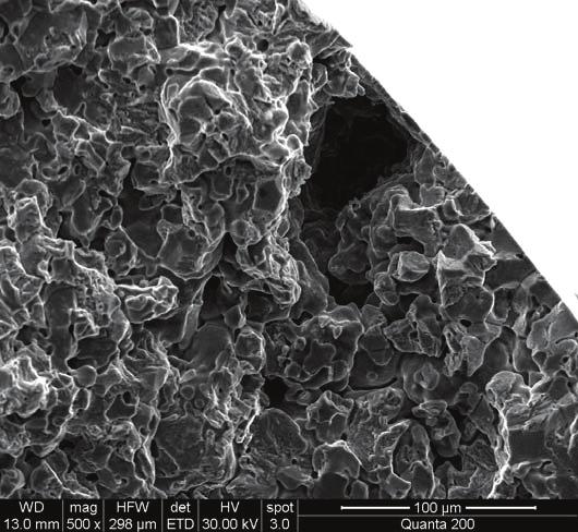 Powder Metallurgy Progress, Vol.11 (2011), No 1-2 76 Fig.11. Large pore linked to intergranular failure located at the surface.