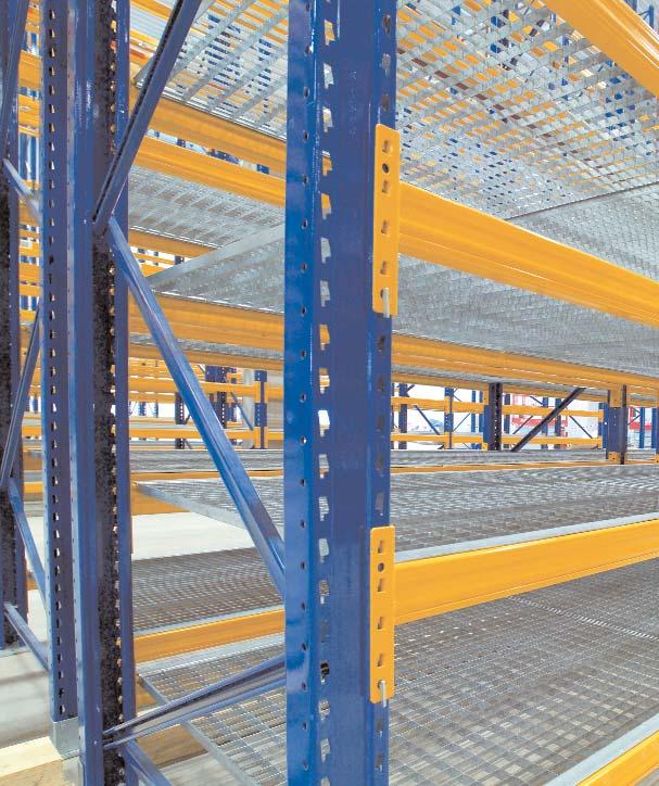 In contrast to block stacking, there is no contact between pallets which allows direct access to all pallets.