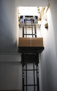 CaseHoist Mini CaseHoist Double Stack CaseHoist Depending on the volume of goods and space available we have several designs of CaseHoist that will improve your safety and efficiency.