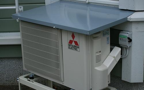 Air Source Heat Pumps Air source heat pumps (ASHPs) employ the same technology as ground source heat pump (GSHPs).