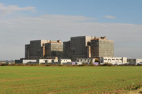 aluminium cladding encasing reactor buildings complete June 2016