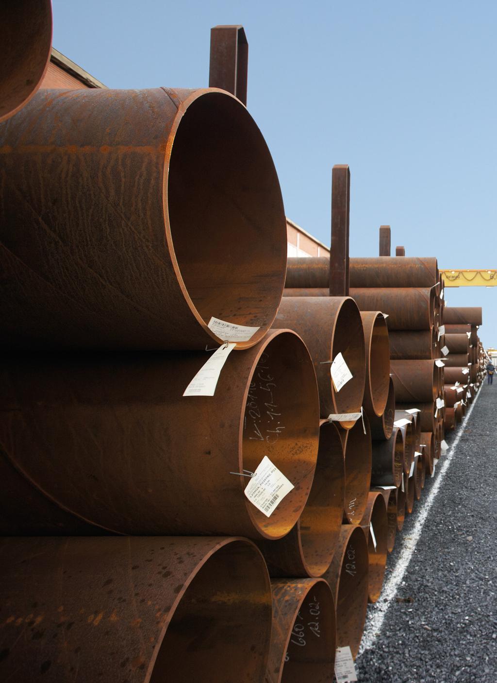 Our product portfolio Steel pipes The expertise of our highly qualified staff, our modern machinery and our range of processing options let us offer our customers tailored solutions and prompt