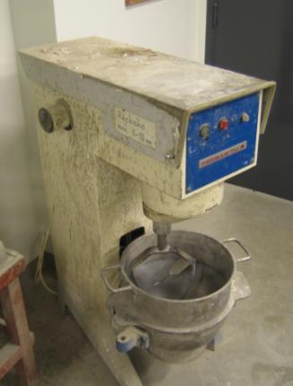Component weighing Mixing of dry components Water addition Dry-mixing 1 min. Wet-mixing 5 min.