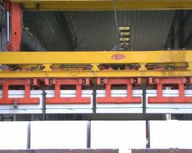 For efficient transfer and minimizing the labour, we provide a grab and shift crane which will move the blocks from the curing section to