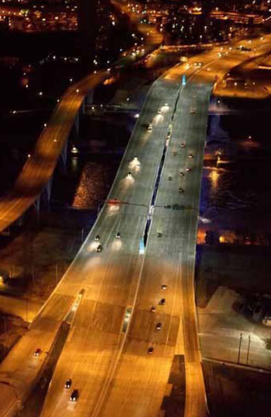 LED Streetlights - New Bridge I-35 Minneapolis US DOE