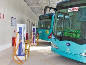 Advantages of having Electric buses in an urban area are -