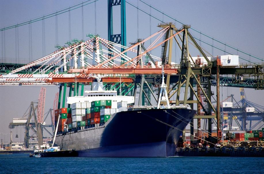WHY LOUISIANA? Integrated river/deepwater port system Port of south Louisiana is the largest tonnage port in the U.S. Primary export cargoes: poultry, corn, animal feed, wheat, soybeans, rice, yarn.