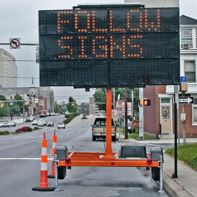 USE OF SPECIFIC TEMPORARY TRAFFIC CONTROL DEVICES Portable Changeable Message Signs Can convey complex messages