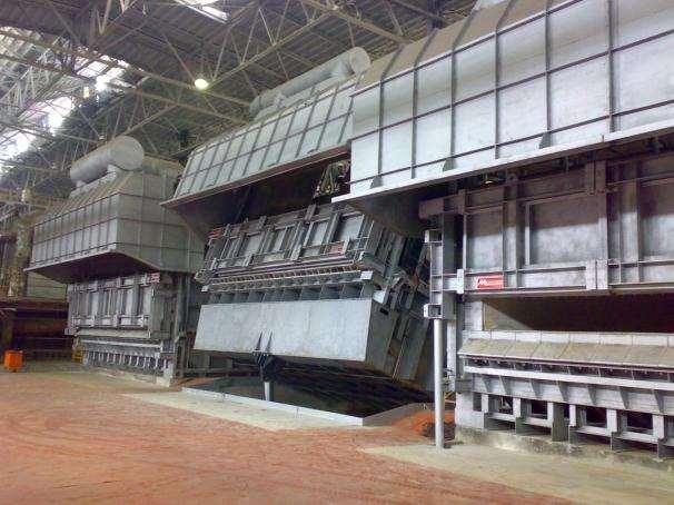 MELTING AND HOLDING FURNACES ALCOA, Russia COMPANY INTRODUCTION DC Casting Centre including 2 x 80 tonne Static Melting Furnaces with Regenerative Burners,