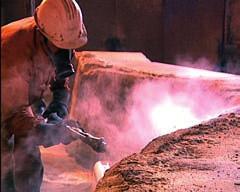 MARKETS & PRODUCTS BASIC MONOLITHIC REFRACTORIES Grecian Magnesite produces and commercializes a great variety of basic unshaped refractory products, covering applications such as gunning, dry