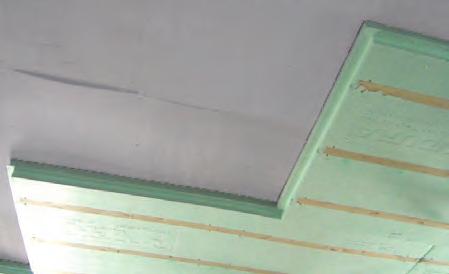 pending upon roof pitch). d. IMPoRTANT: Cut along the chalk lines so that the blade angle is pointing INWARD toward the center of the panel (See Figure 4).
