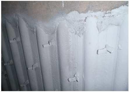 these refractory paints and confirm the results obtained at lab scale. Fig 12: Coated tubes with hydraulic bond paint (right side) and benchmark product (left side).