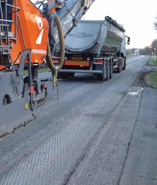 POWERFUL PROOF REVOLUTIONISING MILLING AROUND THE WORLD Over 25 leading road contractors in over 10 countries have revolutionised their road milling activity with D Power TM.