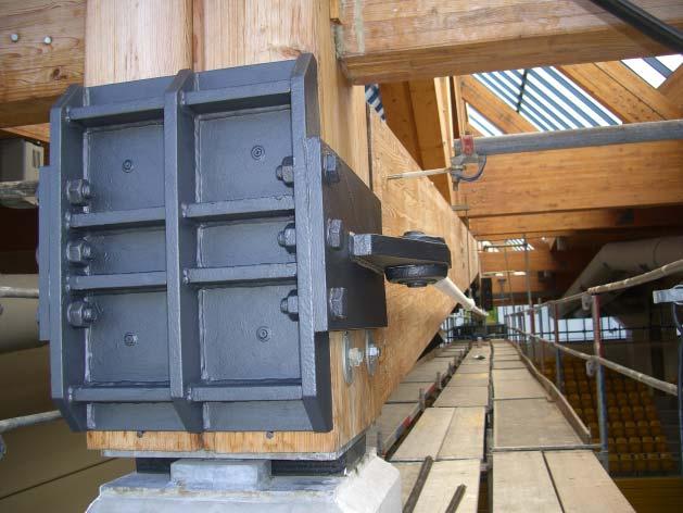 Both expertises have shown the high sensitivity of connections under tensile forces in truss systems in timber.