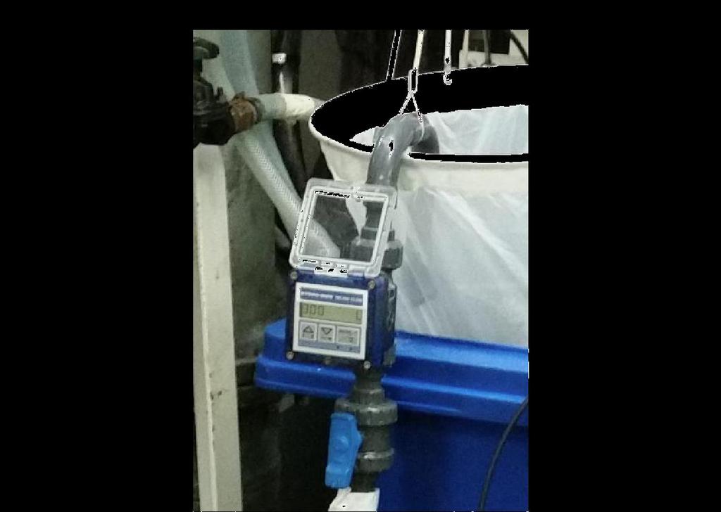 Figure 10 - Battery powered flow meter. 4.2.3 WASH BOTTLE To clean the net and to drain all organisms caught in the cod-end an unbreakable wash bottle may be used.