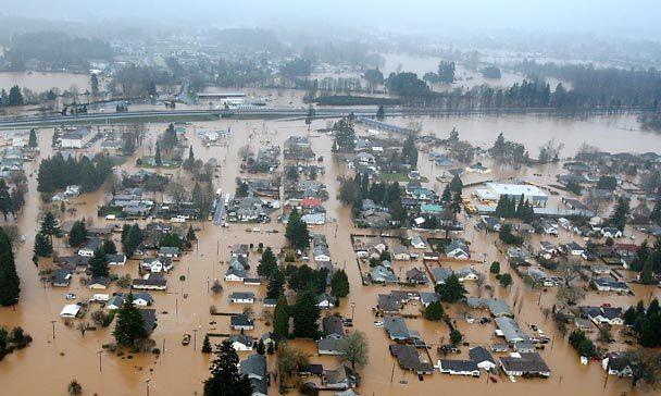 Lecture 19: Down-Stream Floods and the 100-Year Flood Key Questions 1. What is a downstream flood? 2. What were the setup conditions that caused the Nov, 1990 Nooksack flood? 3.