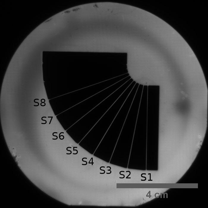 414 IEEE JOURNAL OF PHOTOVOLTAICS, VOL. 6, NO. 2, MARCH 2016 Fig. 2. PL image of silicon strips before being detached from the monocrystalline silicon wafer frame.