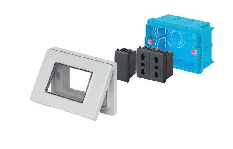 ISOSET Surface mounting boxes - Covers for Eikon, Arké and Plana Example of installation with 3-module cover (14943) on flush mounting boxes (V71303).