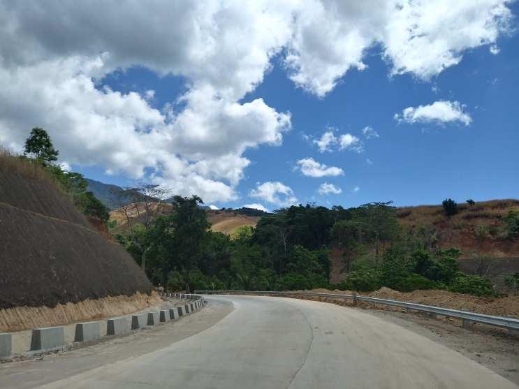 BAGAC- MARIVELES ROAD Improvement/concreting of 20.61 km road sections that will connect the Bataan Export Zone (BEZ) and Subic Bay Freeport Zone (SBFZ).