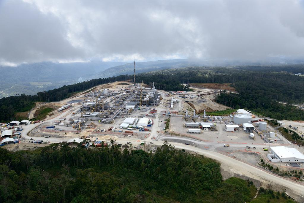 2014 Guidance As announced to the market on 4 December 2013, Santos expects 2014 production to be in the range of 52-57 mmboe and estimated capital expenditure (excluding capitalised interest) of $3.