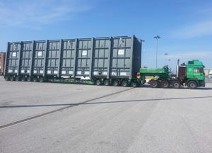 SPECIAL HAULAGE Tractors Because we own our special road transport equipment, Savino Del Bene has