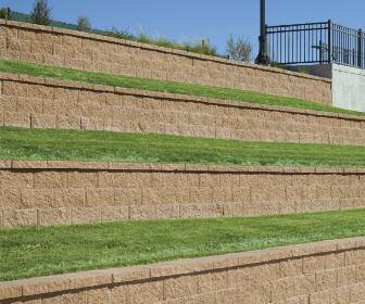 The Anchor Highland Stone Combo Retaining Wall System combines earthen tones, rich textures and varied contours to make it a reliable alternative to natural stone walls.
