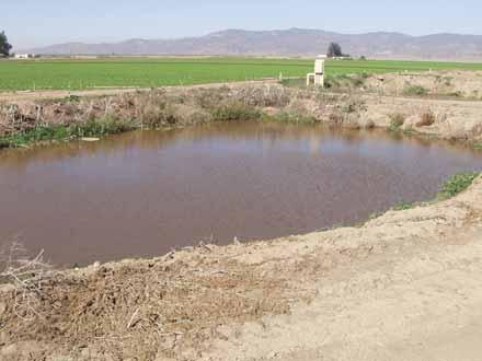 REDUCING IRRIGATION RUNOFF ADVANTAGES Better irrigation efficiency Better distribution