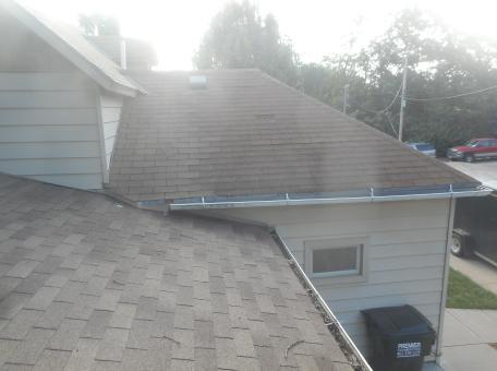 SureHome Inspection Company Page 3 of 13 Roof