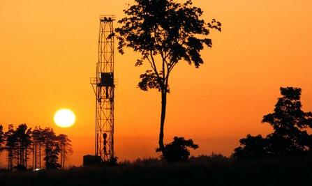 AFRICA Drilling Operations has a team of experienced professionals adept at the management of all types of onshore & offshore drilling campaigns.