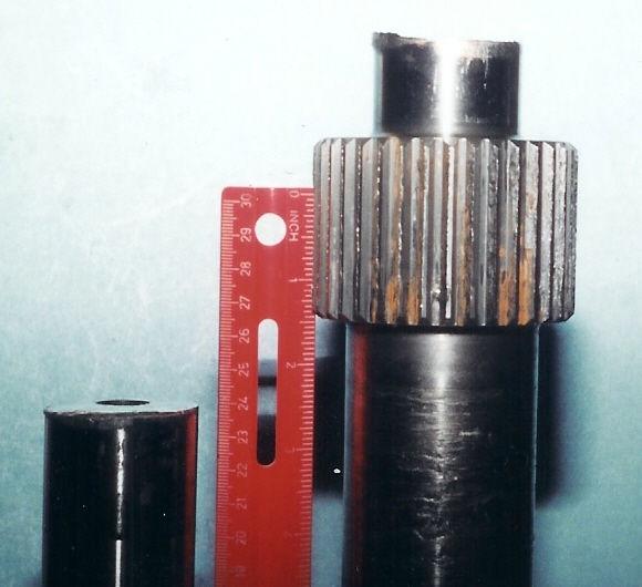 Materials Science Forum Vols. 638-642 3891 (a) (b) Figure 2: (a) Photograph showing the failed shaft.