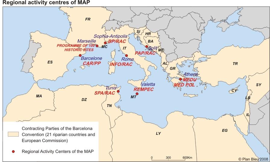Le Plan Bleu The sea, 21 countries and the EU, Parties to the Barcelona Convention One eco-region: 46 000km of coastline, 10%