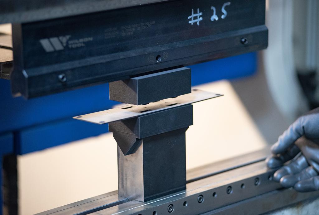 Tooling and Fixtures COMPANY Centerline INDUSTRY Manufacturing PRINTER Mark Two MATERIAL Onyx 86% CHEAPER 88% FASTER Press Brake Punch Centerline Engineered Solutions (CES) is a contract engineering