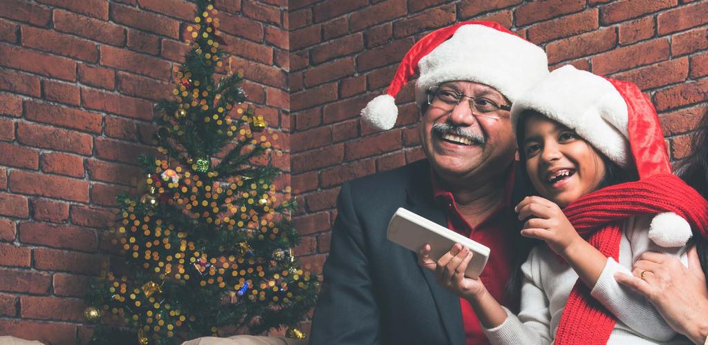 Mobile goes mainstream this holiday season As media consumption habits change, and consumers shift away from TV, mobile usage continues to increase.