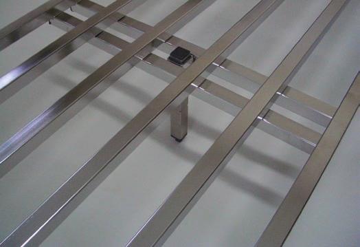 Dunnage Racks Dunnage shelves are used to store heavy items off the floor.