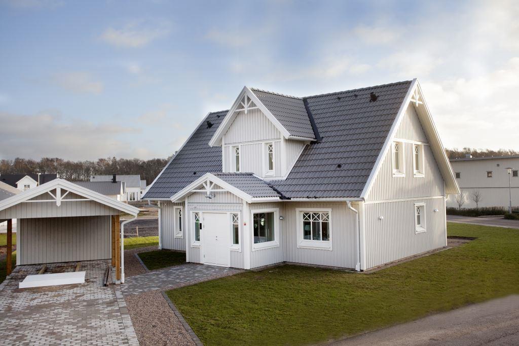 Facts about the houses Forskningsvillan (Borås) with 4 artificial occupants Family villa (Varberg) with a real family of 5 198 sqm gross area each Single