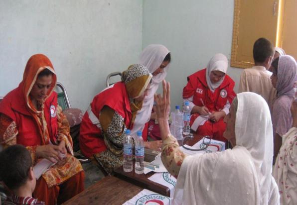 PRCS and Turkish Red Crescent (TRC) jointly distributed biscuits, juice boxes and mineral water to 15 affected families as emergency