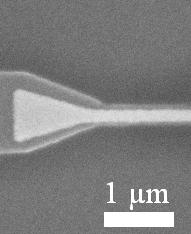 Figure 31. SEM image of the fabricated plasmonic taper coupler. To compare with our theoretical result, the coupling efficiency was experimentally determined using data from the plasmonic waveguides.
