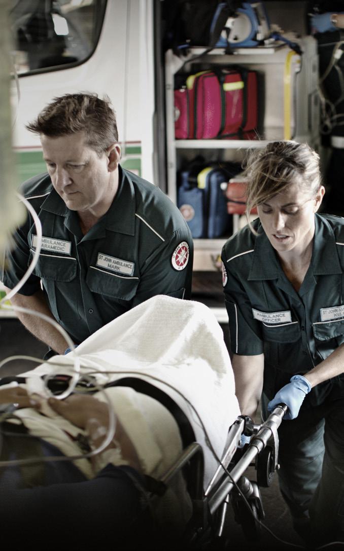 How to join the Graduate Student Ambulance Officer Program Candidates seeking to apply for a place within the Graduate Student Ambulance Officer Program must have completed a paramedical health