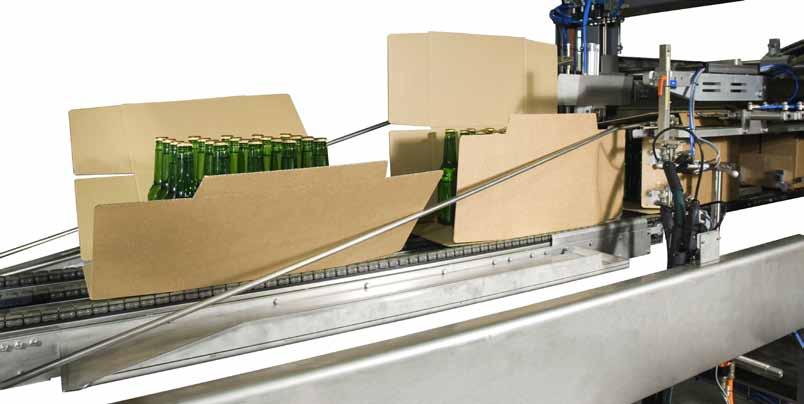 Wide contact surfaces and closed guides convey the cartons safely to the fold-up area. The entire conveyor section is optimally accessible via hinged guides.