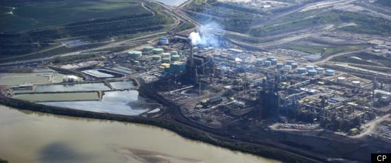 Canada ranked 7 th in fossil fuel carbon emissions in 2007, 9 th in