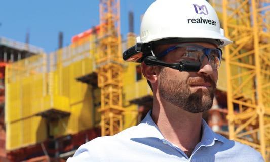 head-mounted displays used for mcloud mobile applications supporting asset