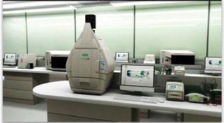 Green Automatic detection of green fluorescence using dyes such as Cy3, Flamingo, Krypton, Pro-Q Diamond,
