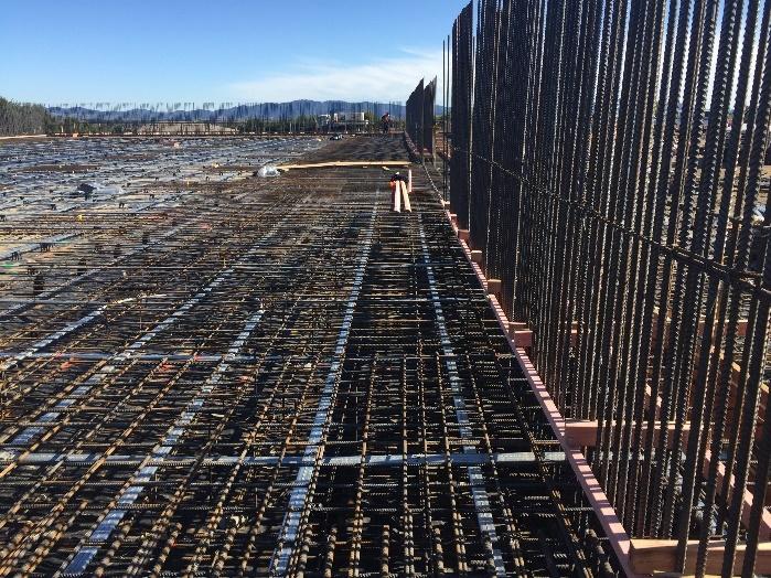 The scale of the project and large volume of each pour presented a challenge for the entire project team. The concrete was despatched from Allied Concrete s Horotiu and Morrinsville plants.