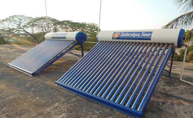 SOLAR WATER HEATING SYSTEM HEATS WATER UPTO 65-75 DEGREES