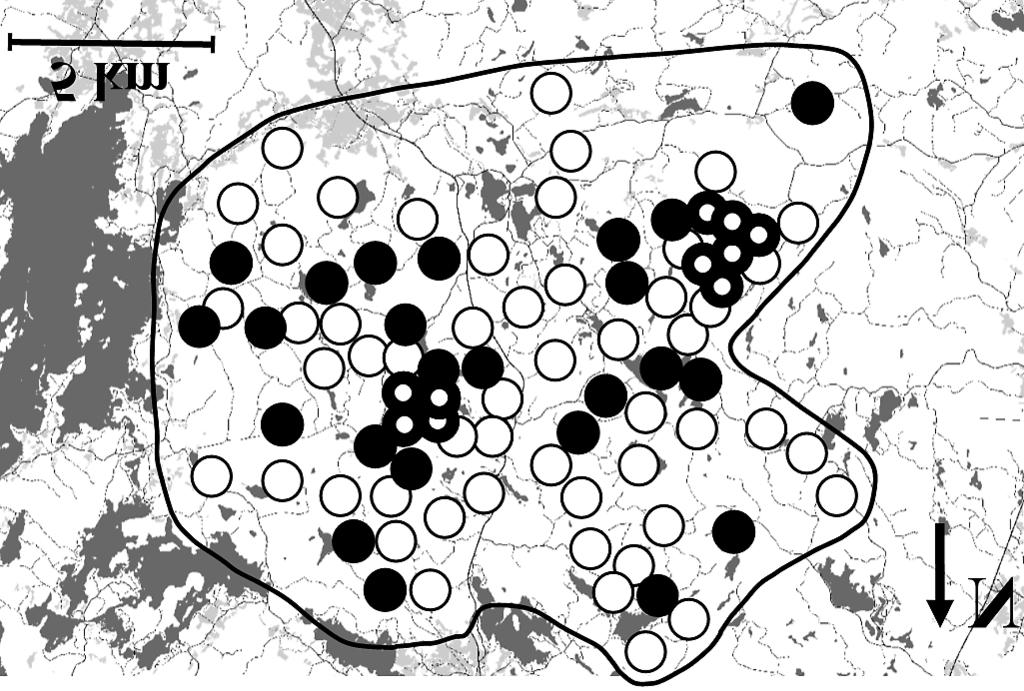 (normal circle) territory areas of the Three-toed Woodpecker in this study during the study period 1987 2016 (right).