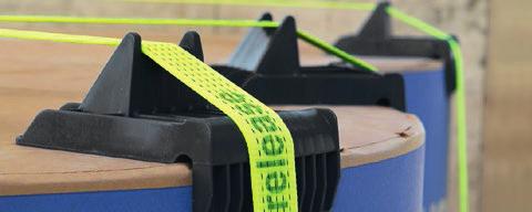ACCESSORIES Edge Plus Avoid pressure points on the paper roll For lashing systems with webbing straps measuring 50 mm in width Accessory for positioning and storage Edge protection for the transport