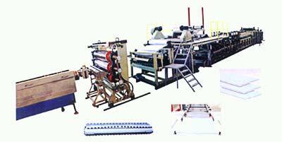 7. High-speed Production Line for FBF Aluminum-plastic Composite Board This production line has high extruding amount (linear speed can be 3.5 to 4.