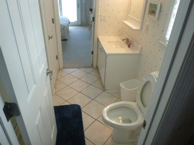 Bathroom #2-1st Floor Right: