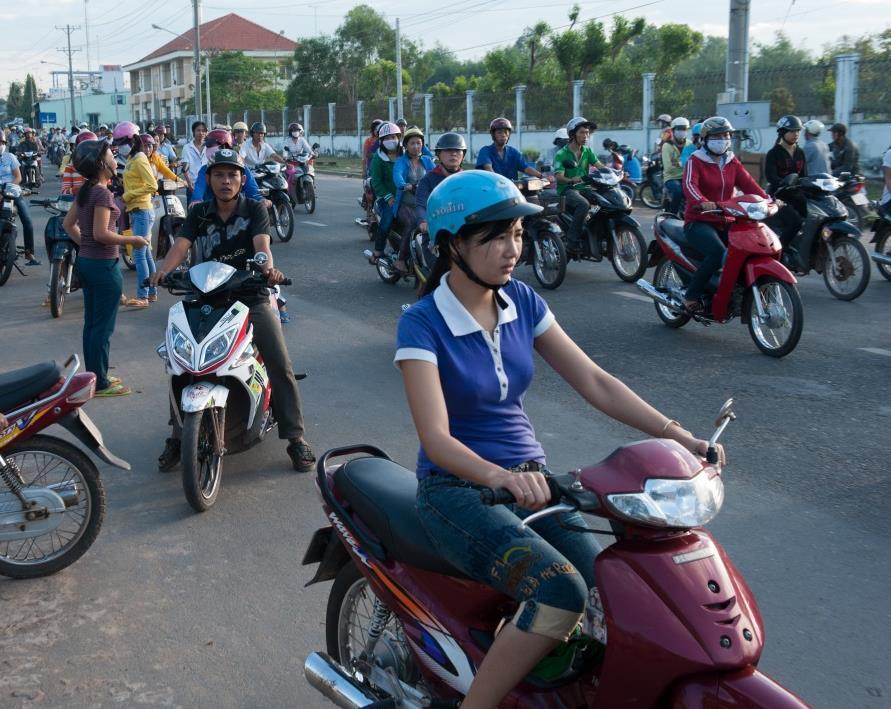 Policy Framework Socio-Economic Development Plan 2011-2015: transport sector development is a key to sustaining Viet Nam s socioeconomic growth over the