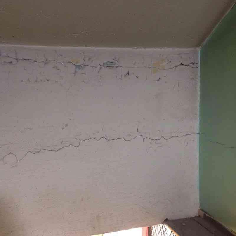 reference 4 - Between Fair and Poor BULKHEAD/PENTHOUSE WALLS/INTERIOR: PLASTER